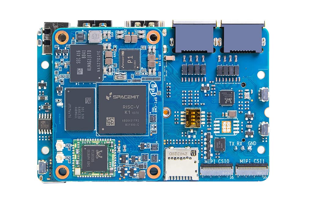 Banana-Pi-BPI-CM6-and-carrier-board