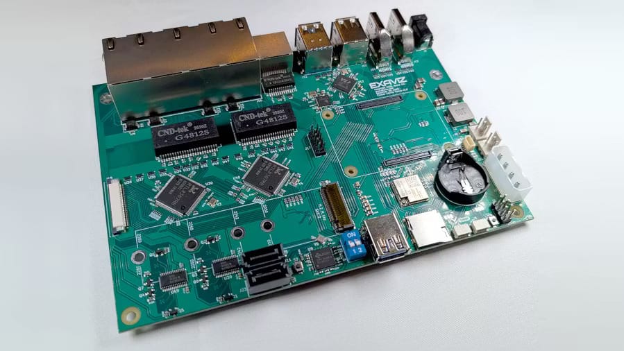 EXAVIZ Cruiser 9-Port PoE+ Carrier Board for Raspberry Pi CM5